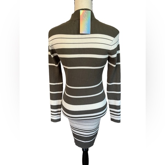 EUC SayWhat? Sweater Dress Size 1x - Picture 5 of 6